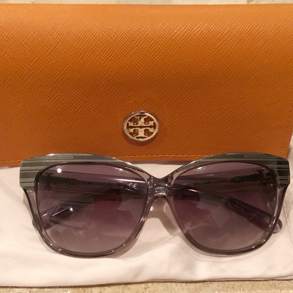 Tory Burch Accessories - Authentic Tory Burch Sunglasses TY7046 W/Case